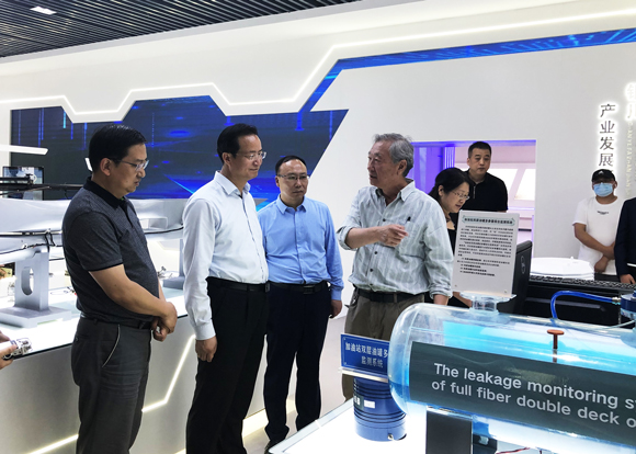 品質(zhì)精工 助力科技丨銅川市委各級領(lǐng)導(dǎo)蒞臨銅川產(chǎn)業(yè)技術(shù)研究院展示中心考察