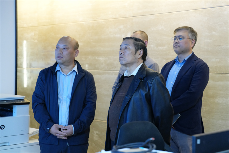 精誠動(dòng)態(tài)丨秦商總會(huì)黨委書記、秘書長等領(lǐng)導(dǎo)一行蒞臨精誠走訪調(diào)研